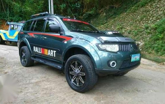 2009 Mitsubishi Montero GLS 4x4 MT Green 