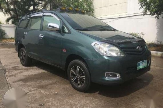 2010 Toyota Innova E MT fully loaded first owner