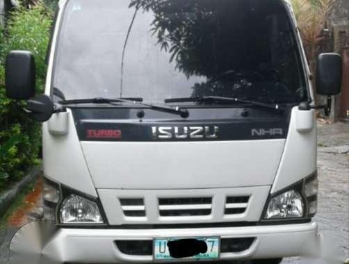 Isuzu nhr 2012