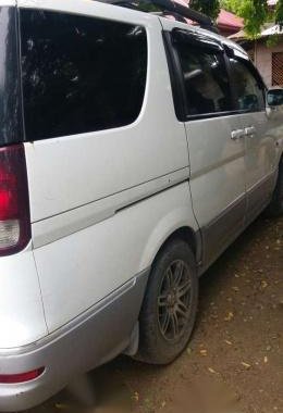 RUSH SALE Nissan Serena