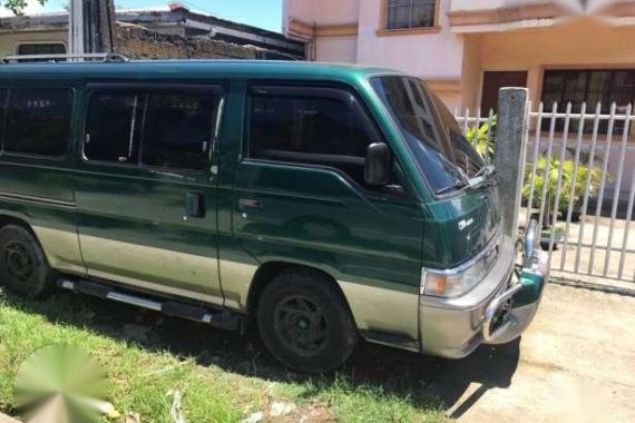 RUSH Nissan Urvan Escapade 1999