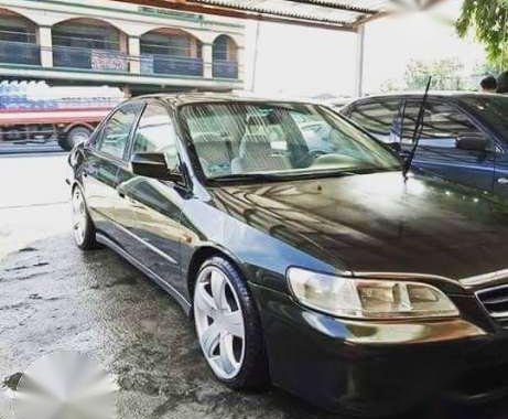 Honda accord 2000 MT