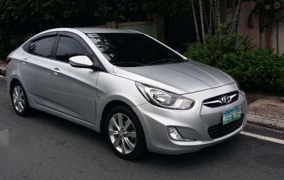 2012 hyundai accent AT 1.6 blue series limited