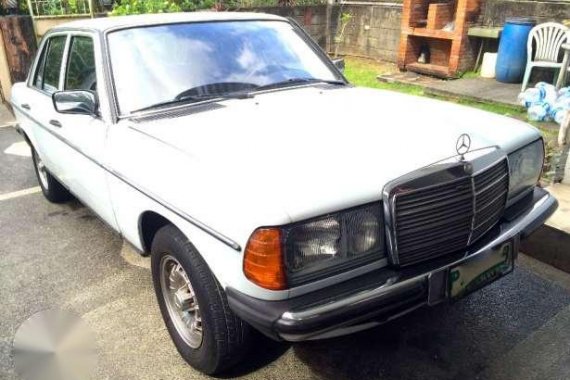 Mercedes Benz W-123 200 MT 1985 White 