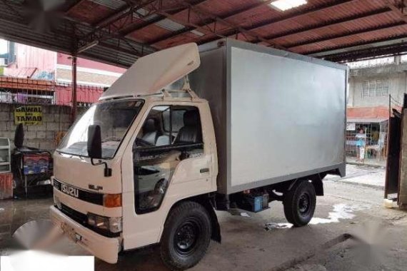 Isuzu Elf Aluminum Van 2003 10ft 4HF1 White 
