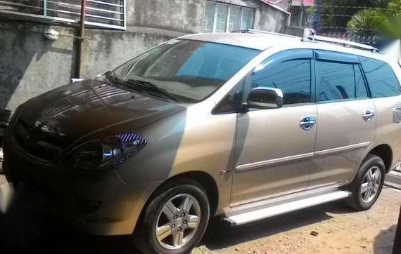 Toyota innova G variant 2006 diesel matic top of the line