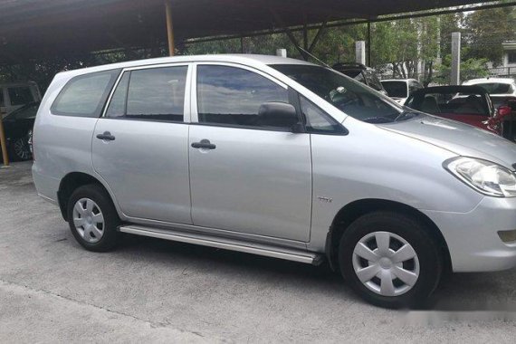 Toyota Innova 2008 M/T Van silver for sale 