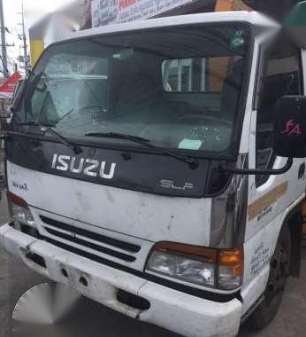 2.5TON Isuzu Elf Boom Truck Crane Japan Surplus CBU