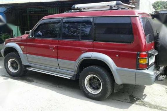 Mitsubishi Pajero 4x4 MT Red SUV For Sale