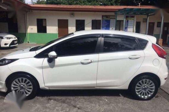 2013 Ford Fiesta 1.4L AT White For Sale