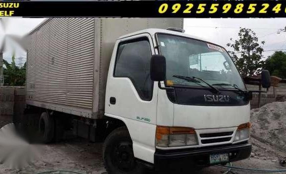 isuzu elf giga nkr 16ft close van