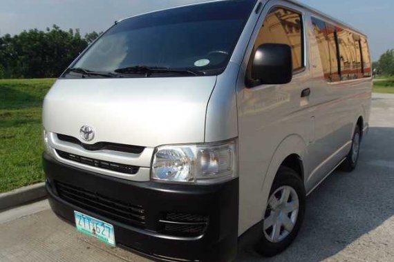 2009 Toyota Hiace Commuter MT for sale