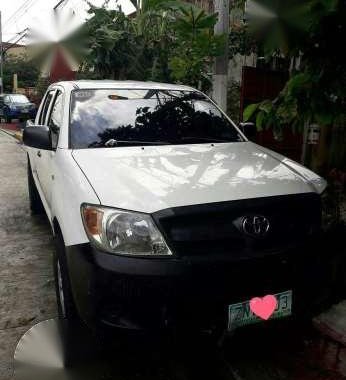 Toyota hilux 2008 j MT for sale 390k neg rush