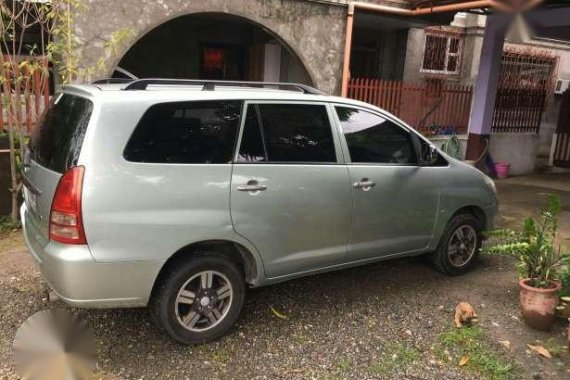 Toyota Innova E 2006