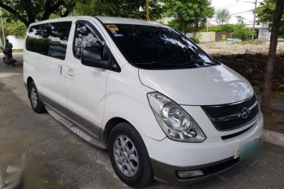 2013 Hyundai Grand Starex VGT AT White 