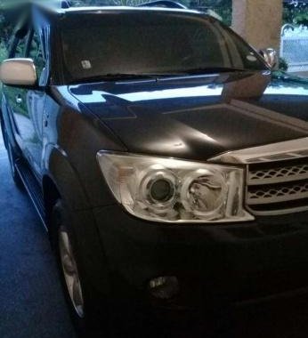 toyot fortuner g 2011