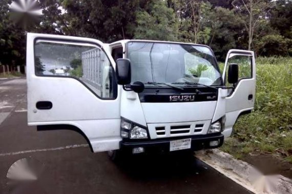 Isuzu elf dropside