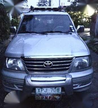 Toyota revo vx200