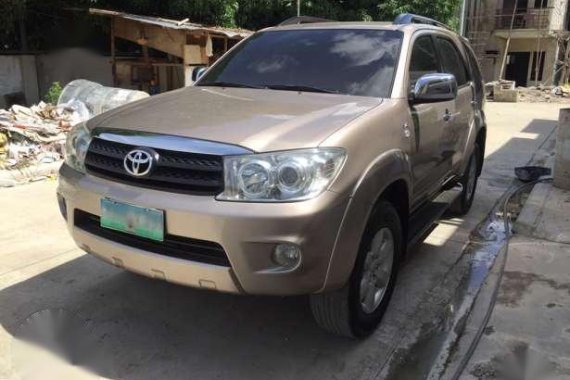 Toyota Fortuner G 2010 diesel