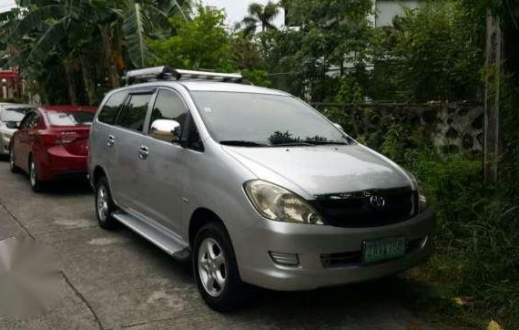 Toyota Innova J 2.0 gas manual 2005 model