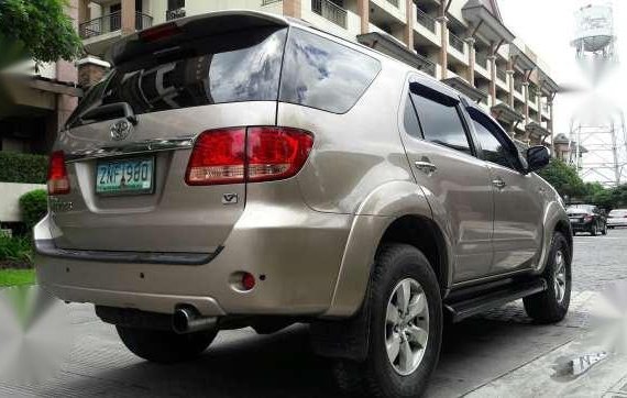 Toyota Fortuner V diesel 4x4 matic 2008 like montero innova adventure