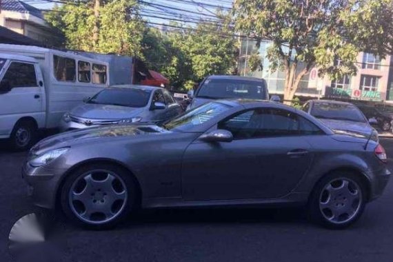 Mercedes Benz SLK200 2005 AT Beige Coupe 