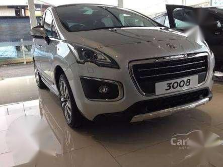 Fresh Peugeot 3008 AT SUV White For Sale