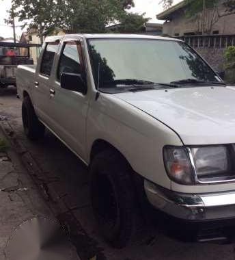 Nissan Frontier 2000 4x2 AT White For Sale