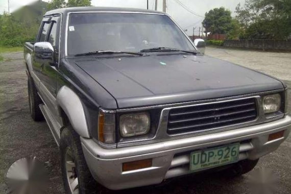 Mitsubishi Strada 1995 4X4 MT Blue For Sale