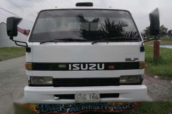 Isuzu elf 4hf1 wide 16 ft