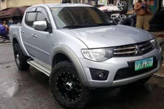 Mitsubishi strada glsv 4x4 2013