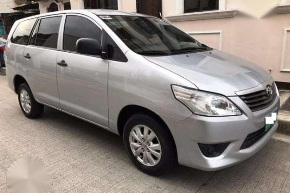 2012 Toyota Innova E