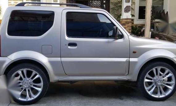 Suzuki Jimny 2002 Model AT 4x4 Newly Repainted