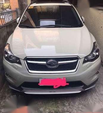 Subaru XV 2.0i-S Premium 2014 AT White 
