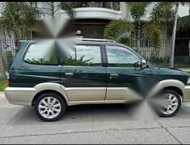 Toyota revo vx200