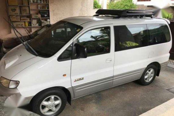 Hyundai Starex 2004 AT White Van For Sale