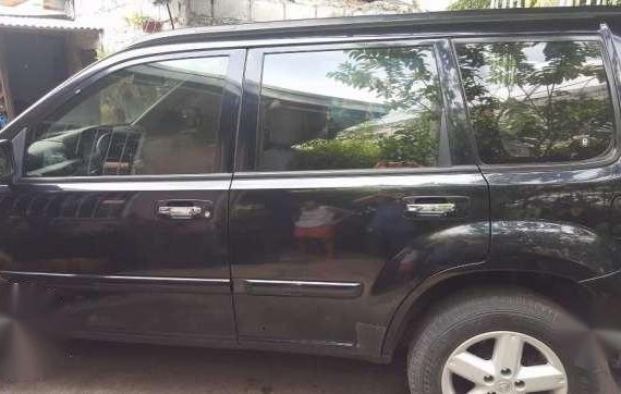 Nissan X-trail 2010 4x2 2.0 AT Black For Sale