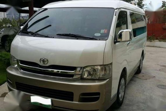 Toyota Hiace GL Grandia 2008 2.5 MT White 