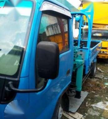 Isuzu Elf 2 tons 4 section boom truck for sale