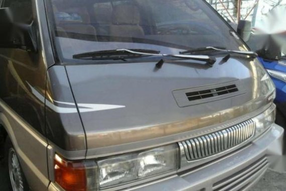 Nissan Vanette 2000 MT Gray Van For Sale