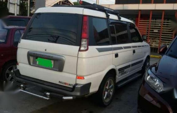 Mitsubishi Adventure GLX 2005 MT White 