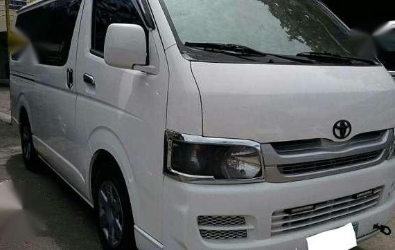 2008 Toyota HiAce Commuter MT White 