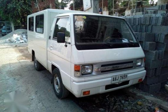 2014 Mitsubishi L300 FB Exceed MT White 