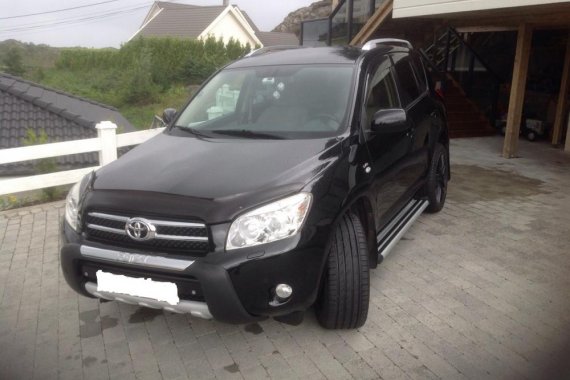 FOR SALE: Toyota RAV4 2007