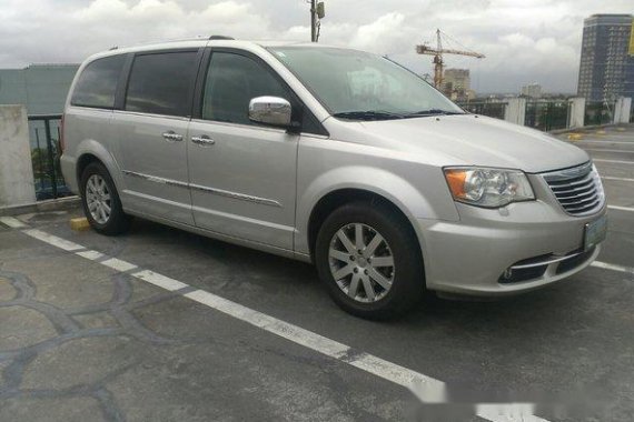 Chrysler Town and Country 2012 Limited for sale