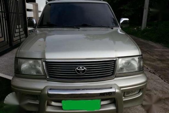 Toyota Revo vrx200 model 2002