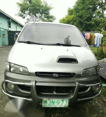 2000 model hyundai starex (local)