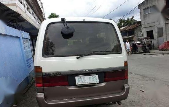 Hiace 2003