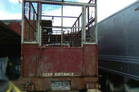 Isuzu Elf Giga 4HF1 14ft MT Red For Sale