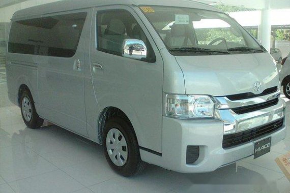 Toyota Hiace 2017 sliver for sale 